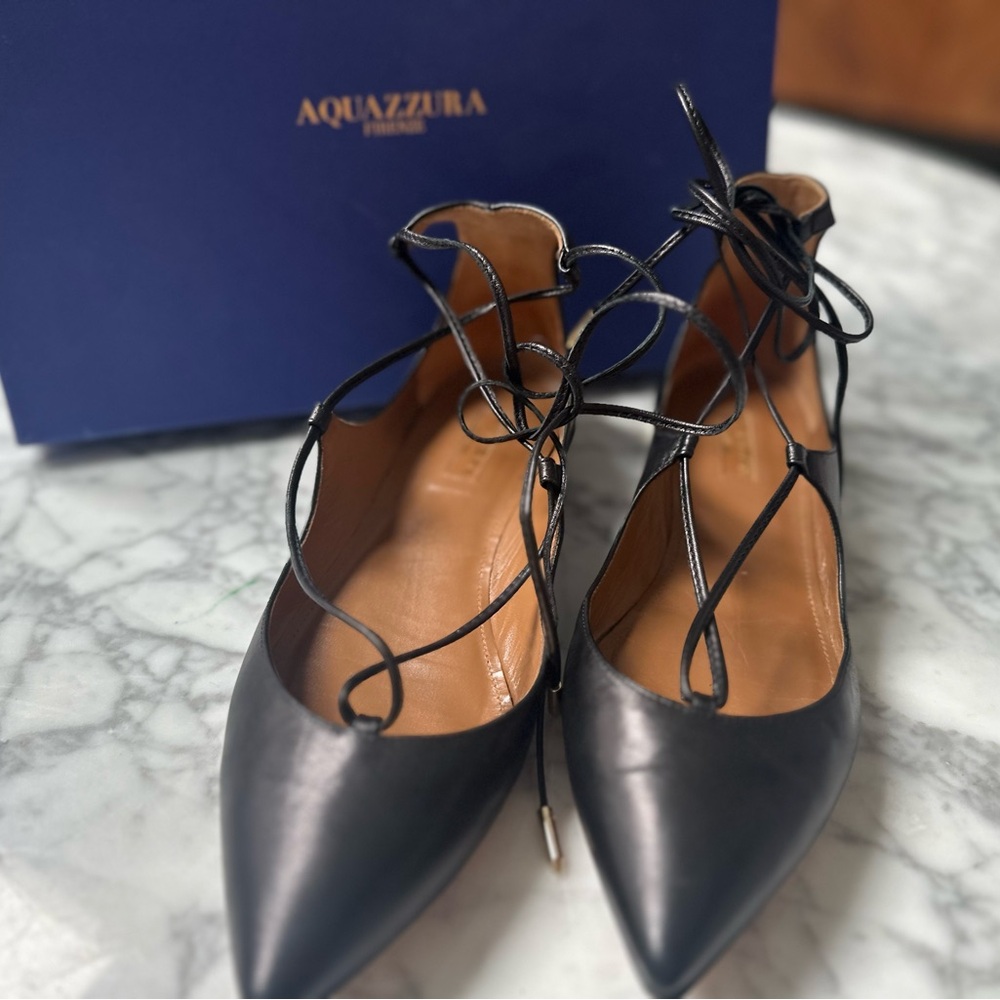 Barely worn Aquazzura flats. size 38. Originally $675